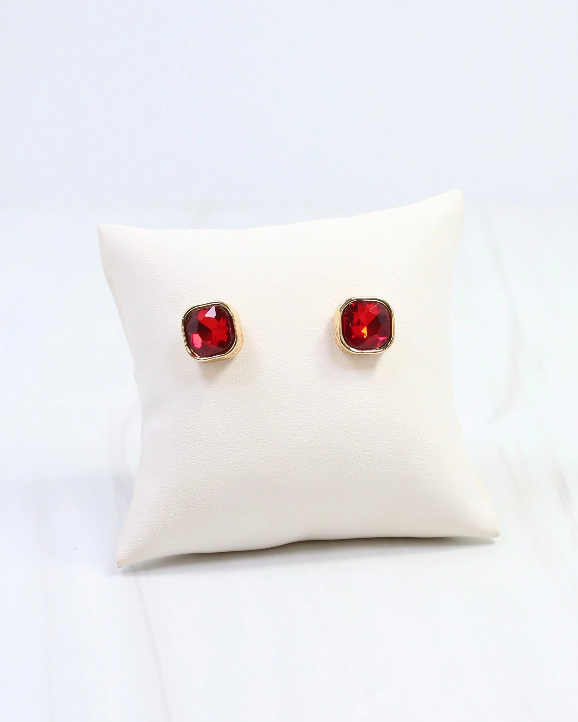 Caroline Hill: Fontaine Crystal Stud Red