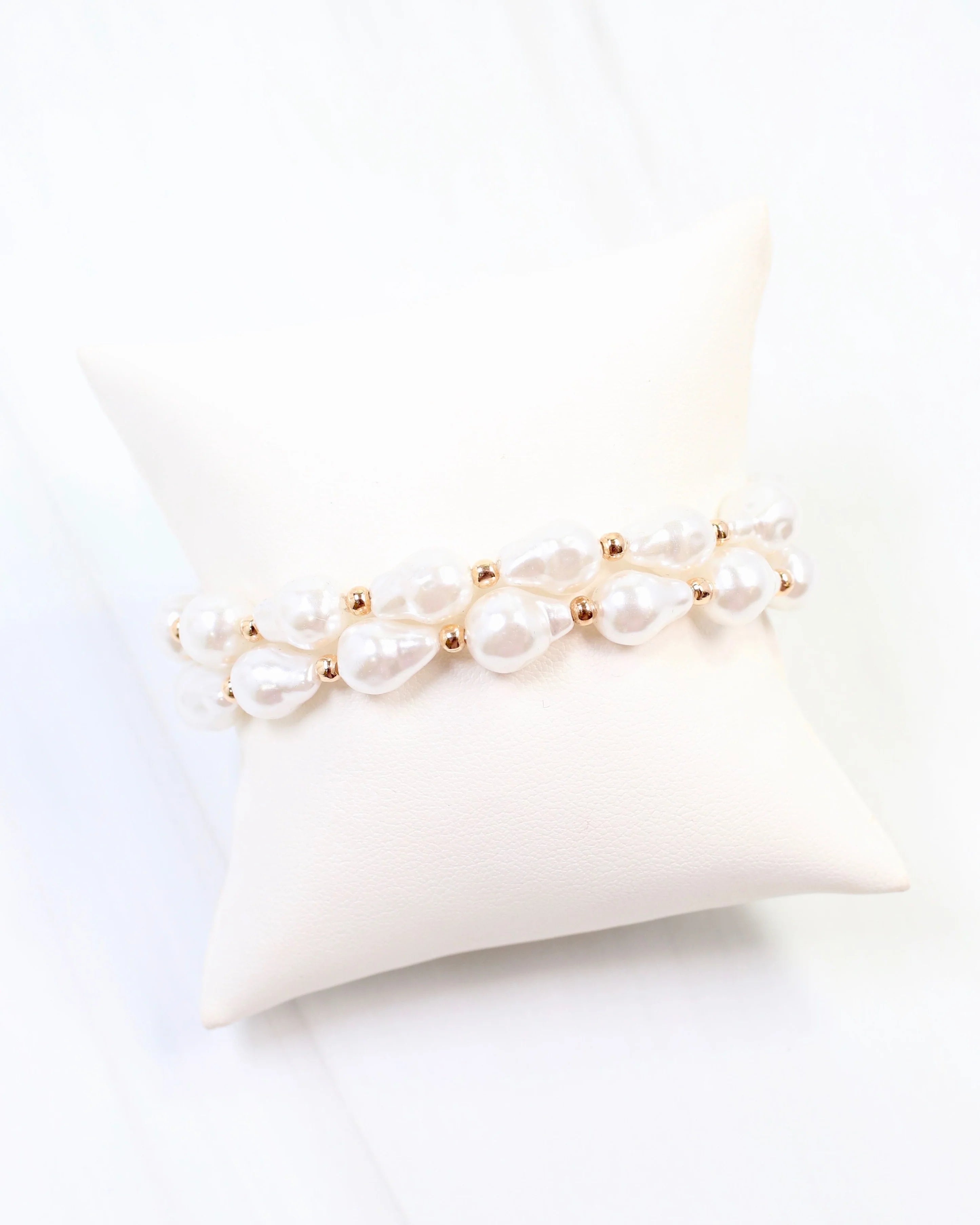 Caroline Hill: Rye Baroque Pearl Stretch Cream Bracelet