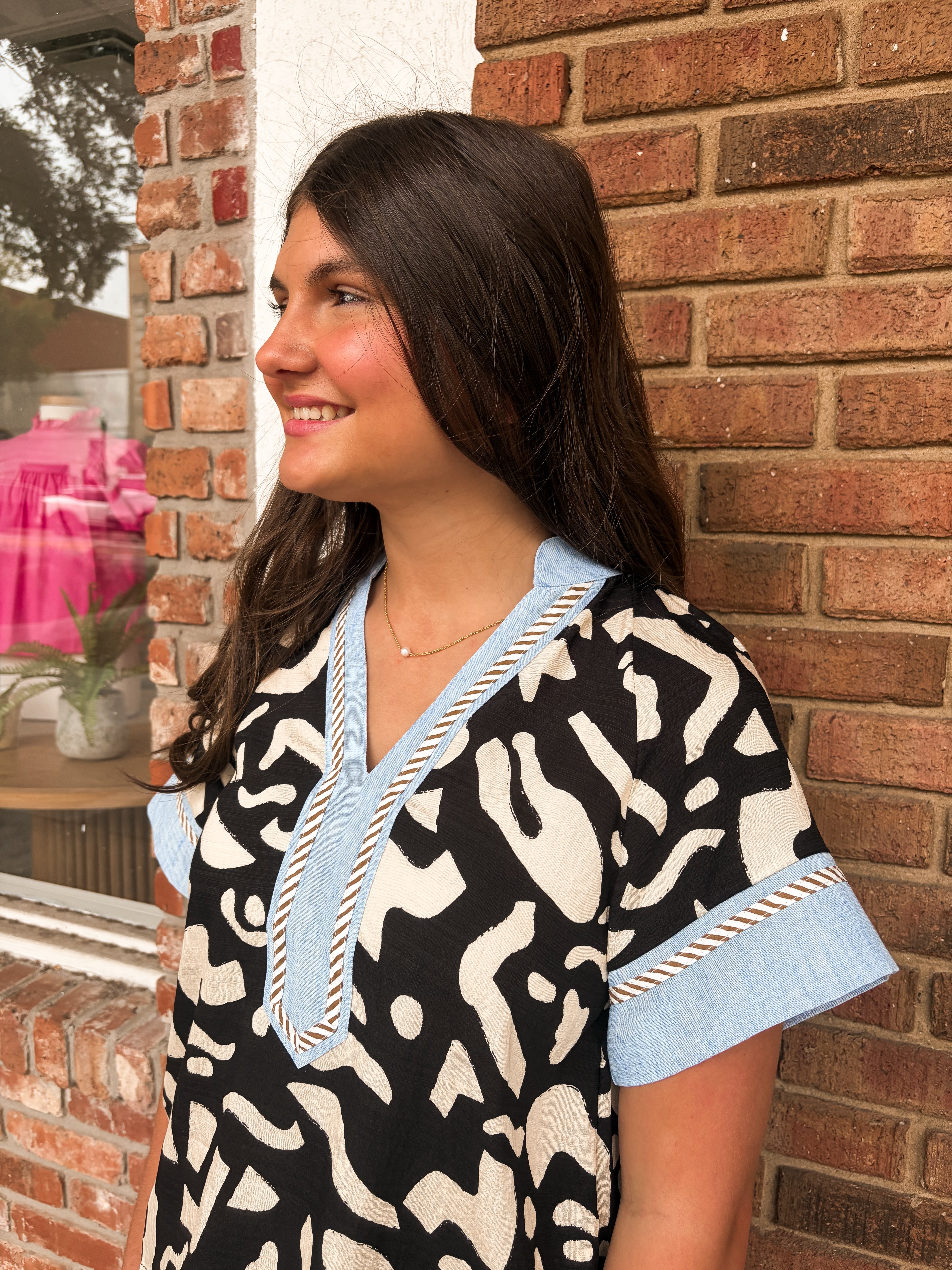 THML: Opal Black and White Top