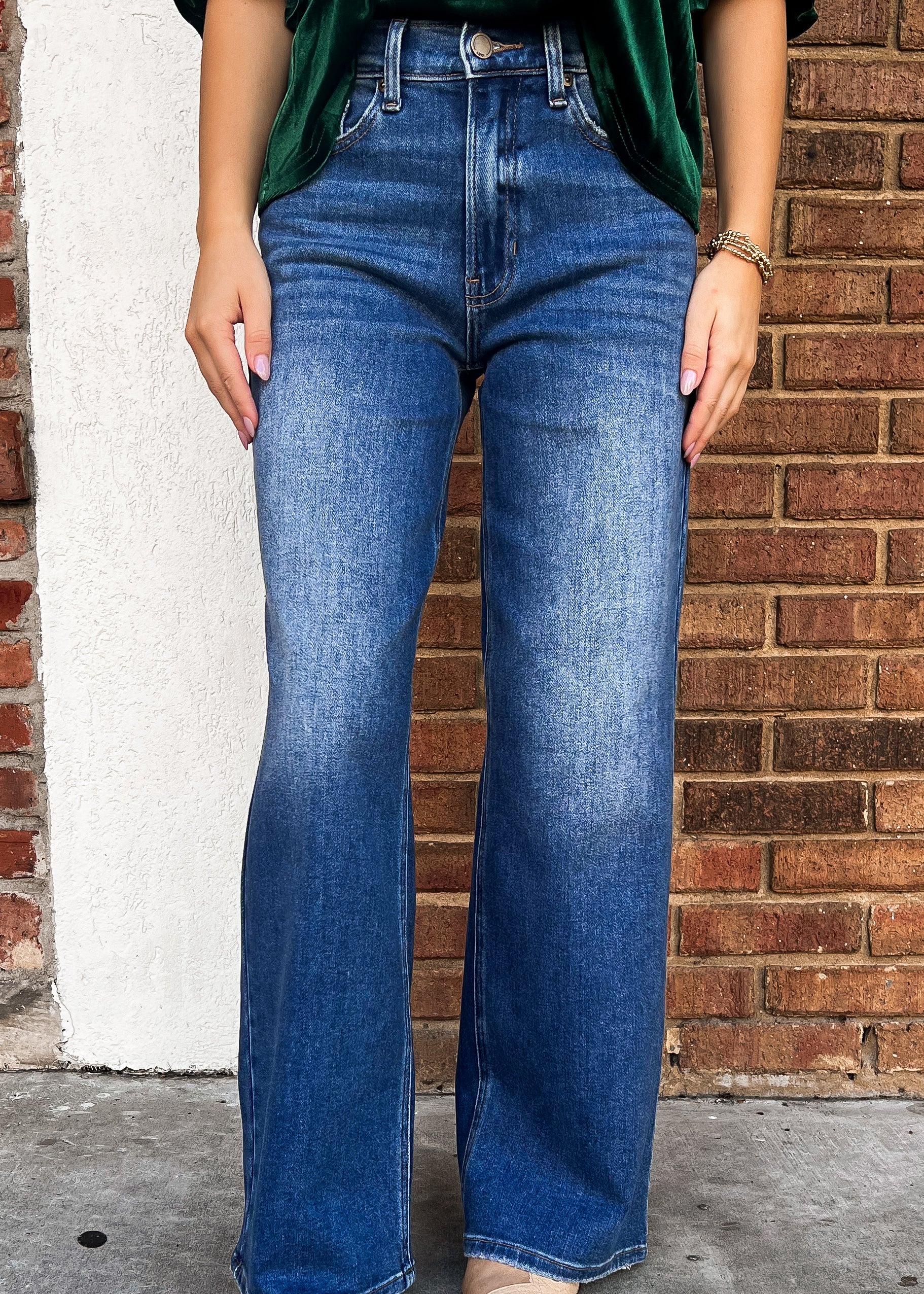 Demmi Vintage Straight Jeans