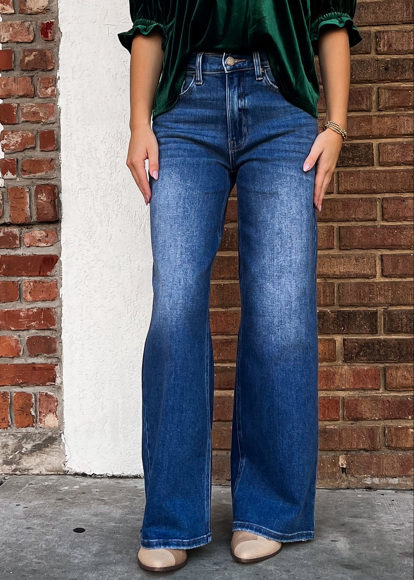 Demmi Vintage Straight Jeans