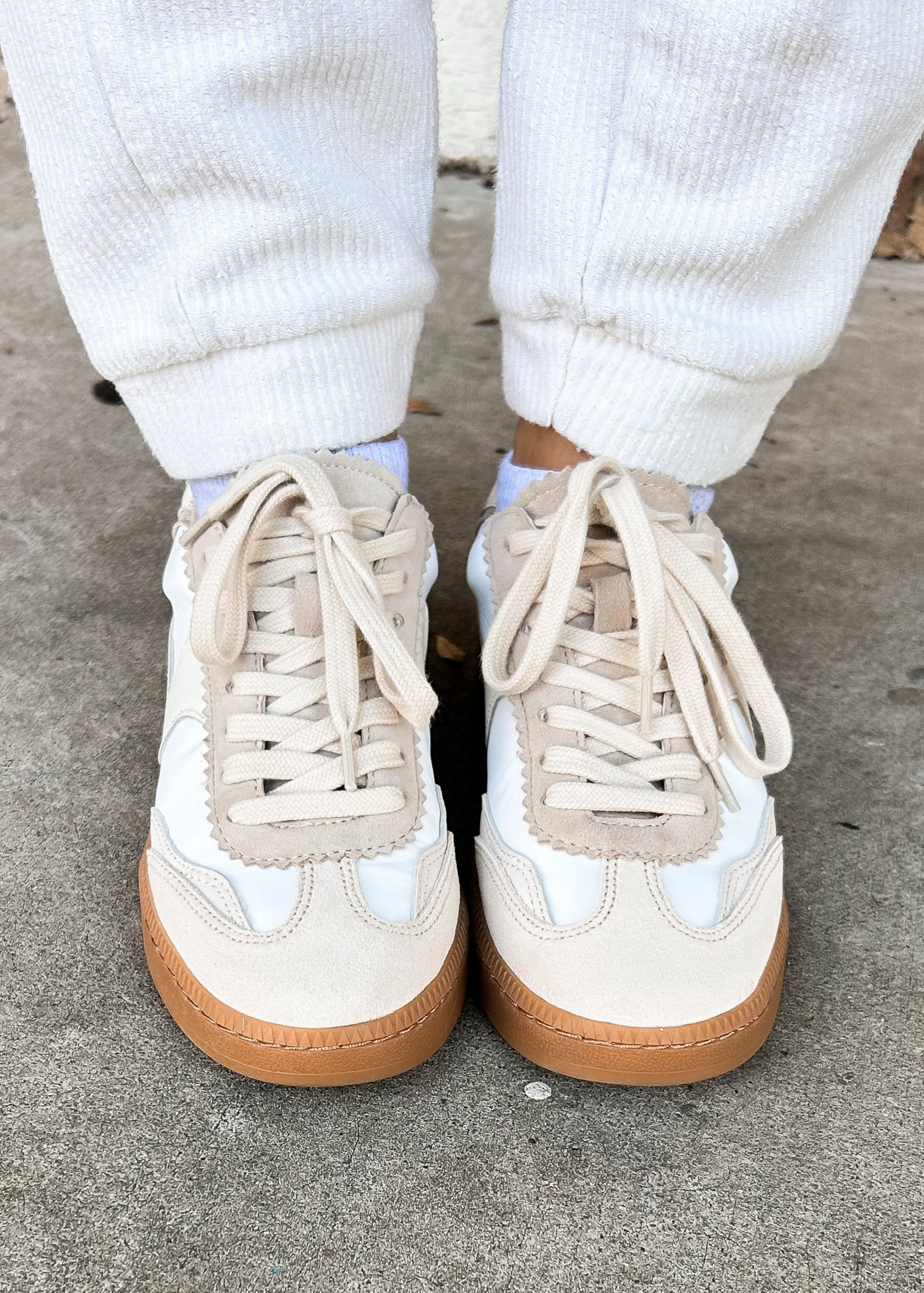 Dolce Vita: Notice Sneaker, Ivory