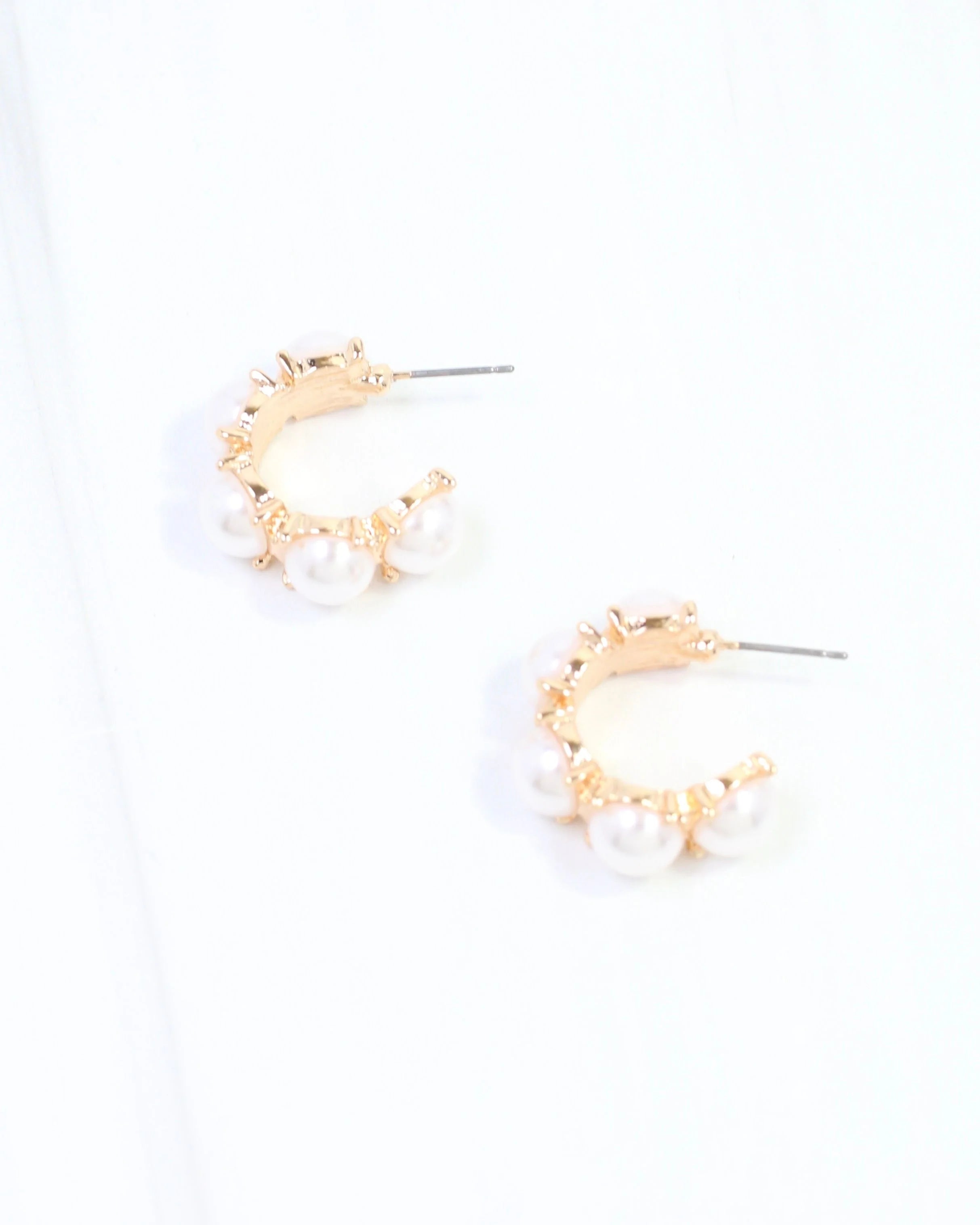 Caroline Hill: Cleo Pearl Small Hoop Earring Cream