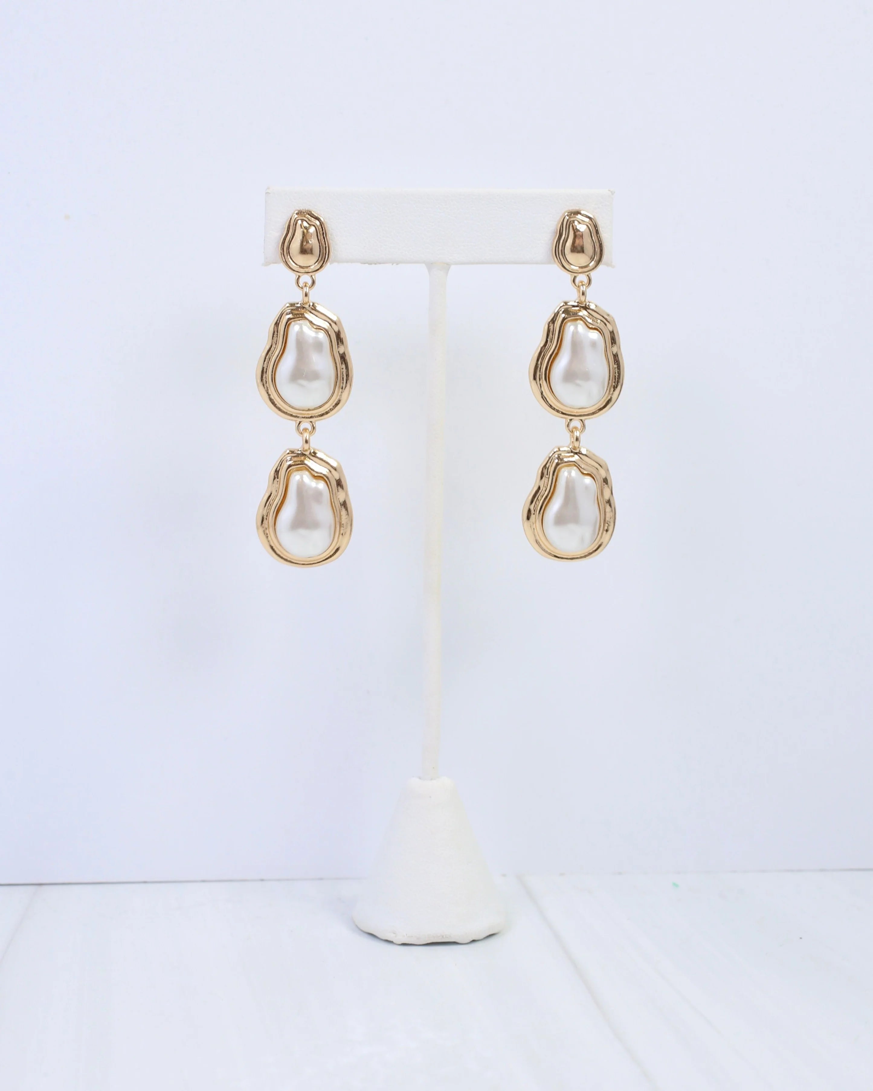 Caroline Hill: Betania Pearl Gold Earrings