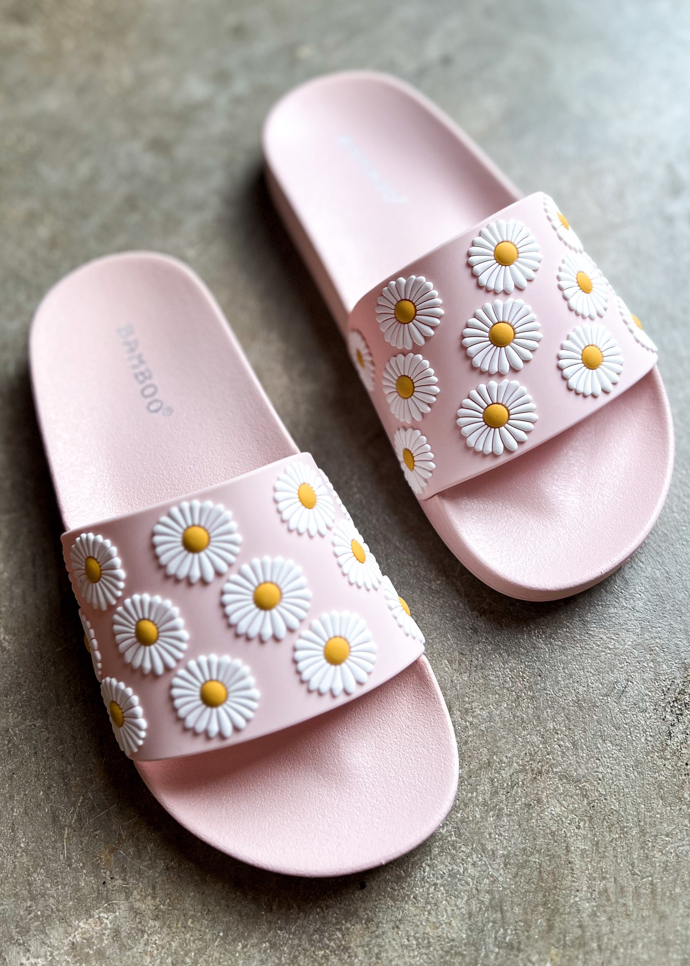 Lindy Daisy Slides Pink