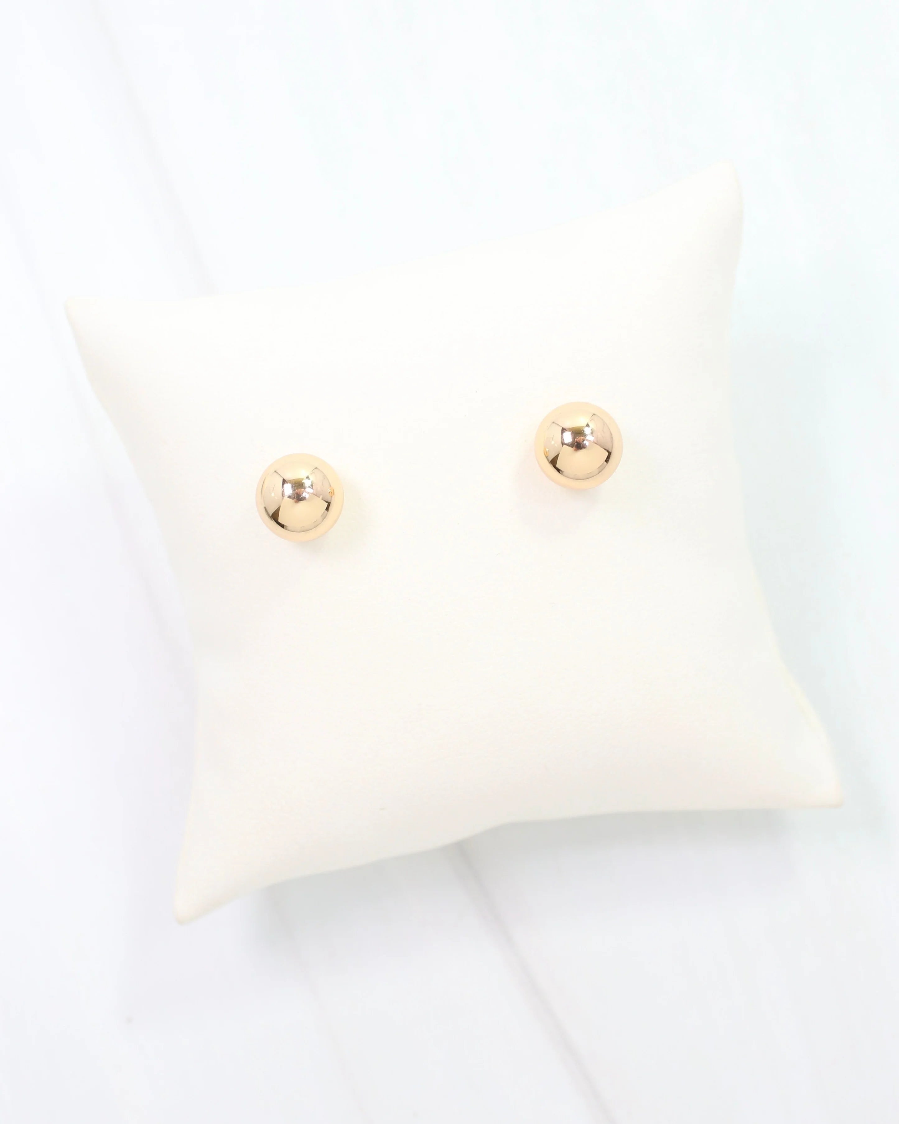 Caroline Hill: Bailey Small Ball Earring Gold