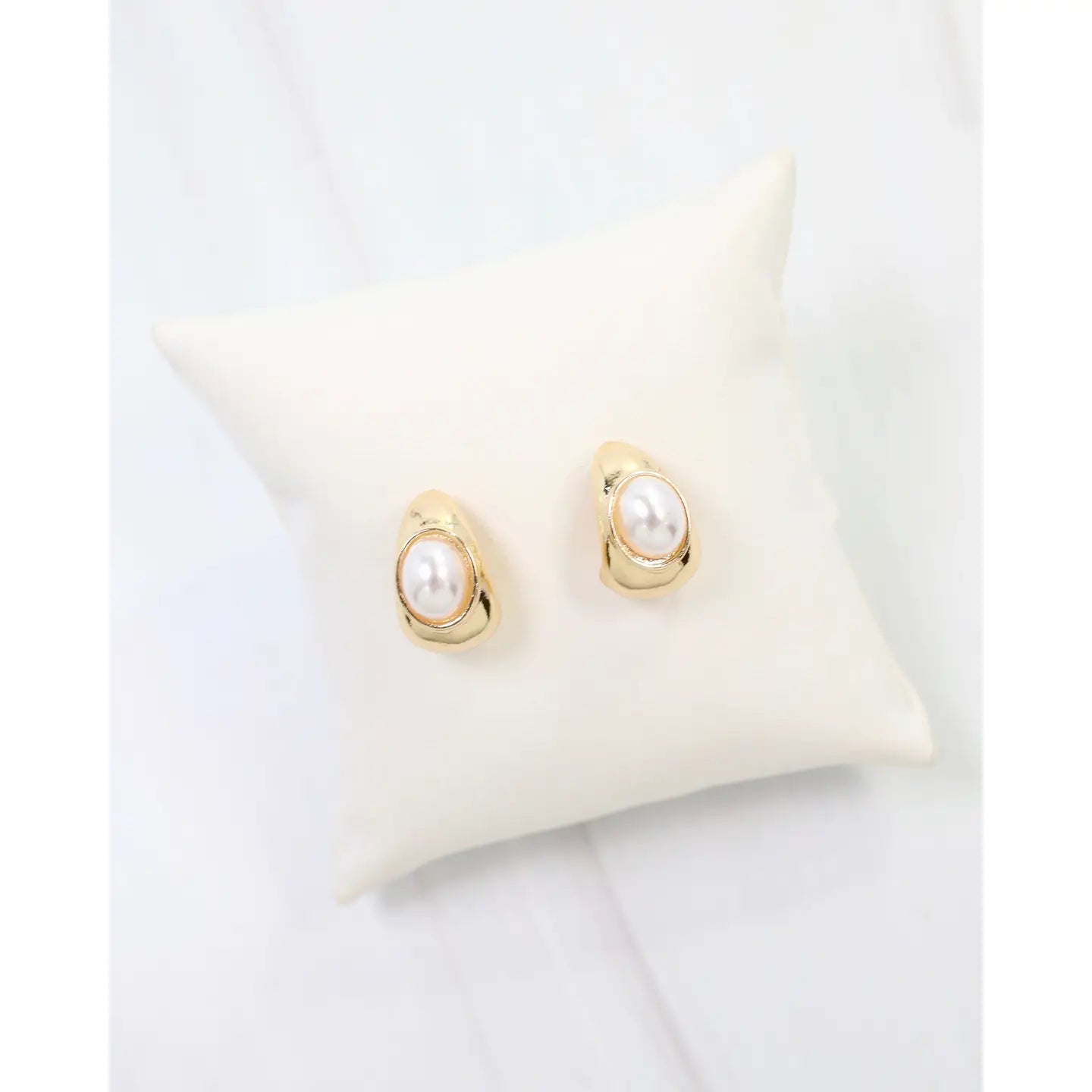 Caroline Hill: Overland Pearl Gold Hoop Earrings
