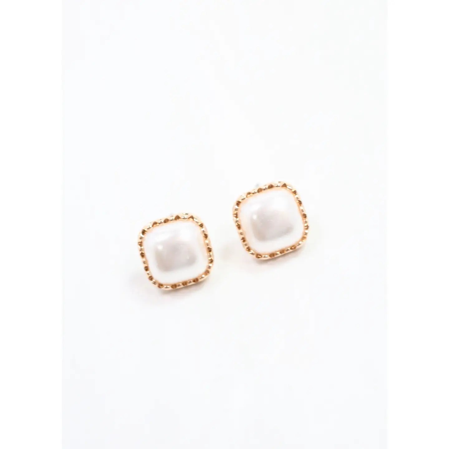 Caroline Hill: Mariah Pearl Stud Earring Cream