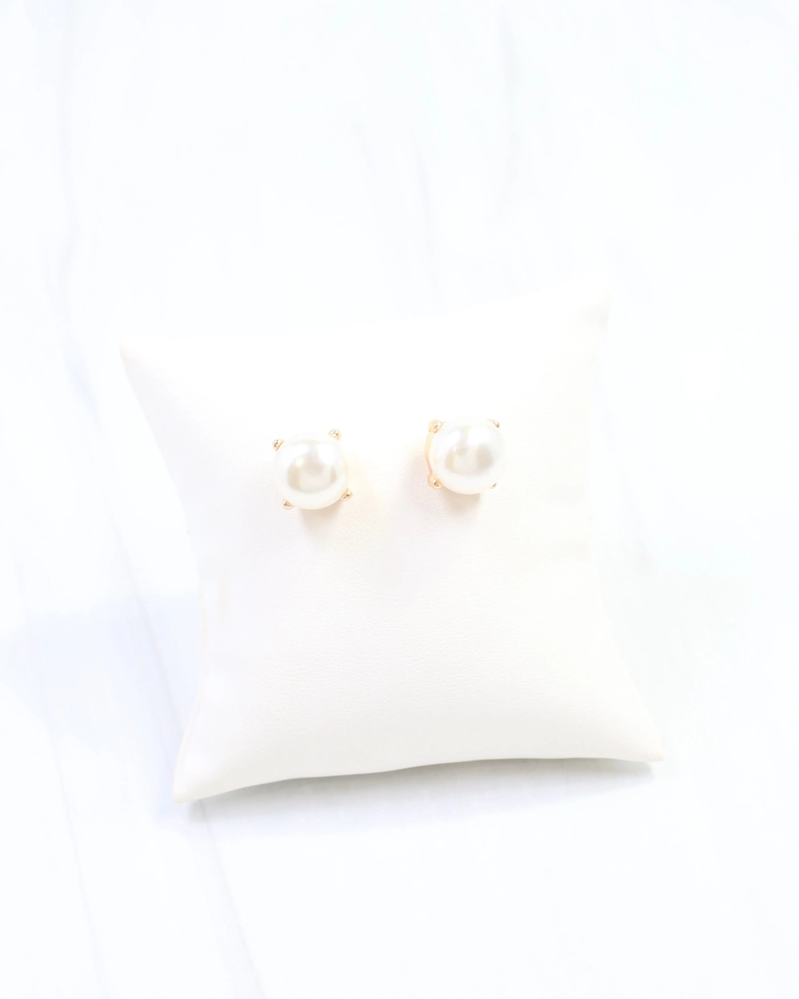 Caroline Hill: Cienna Pearl Stud Earrings