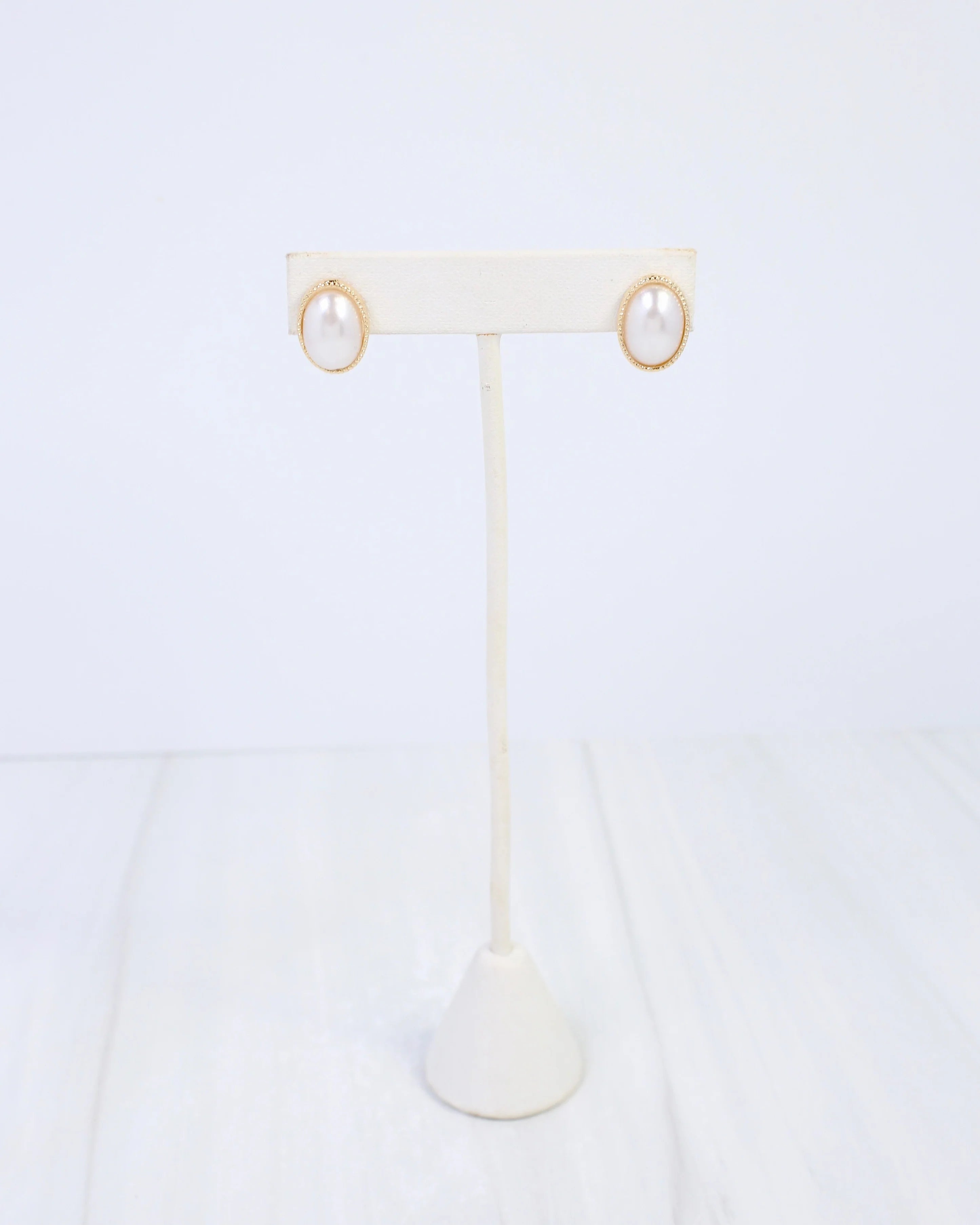 Caroline Hill: Haddonfield Pearl Earrings