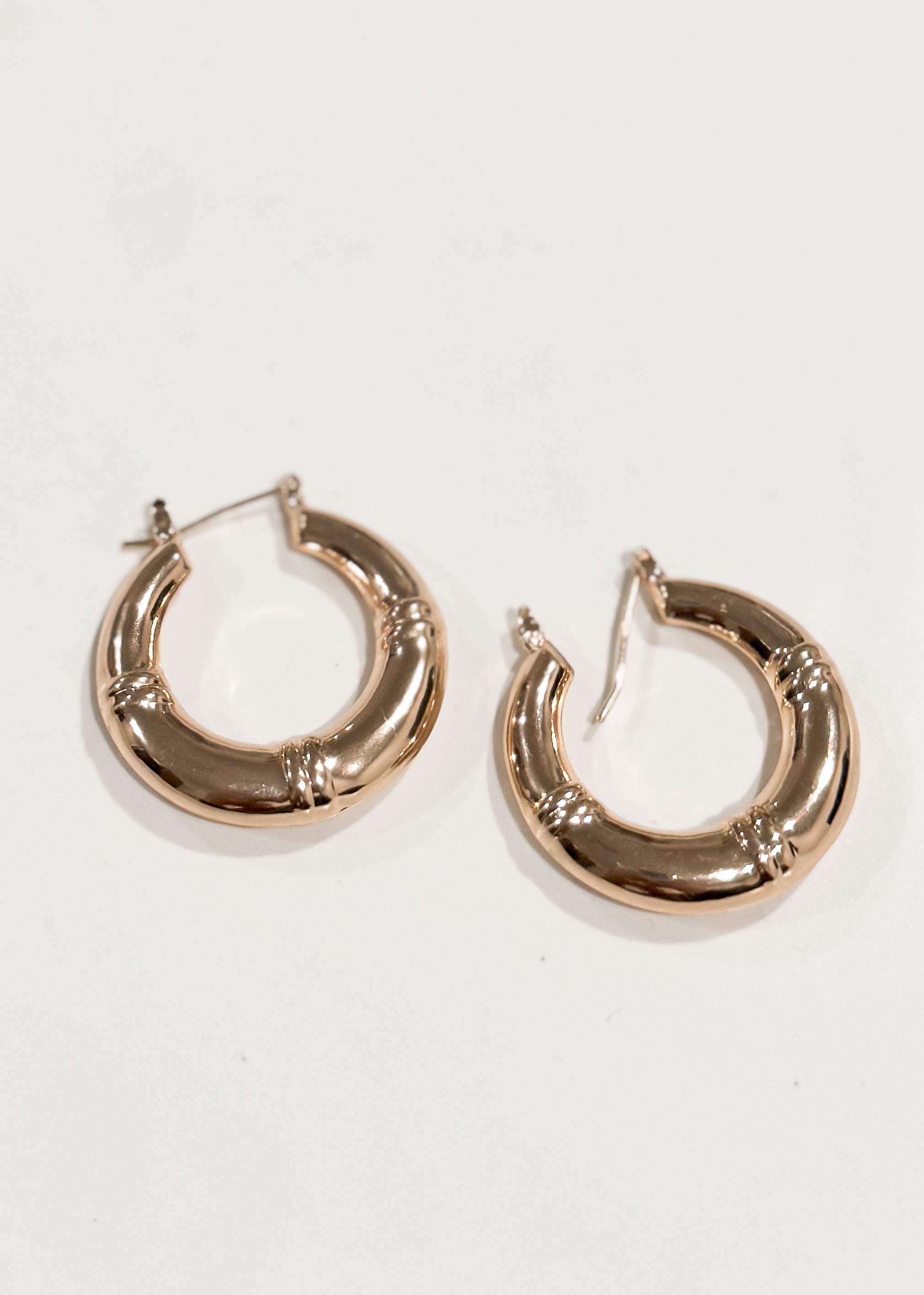 At the Shore Textured Hoops