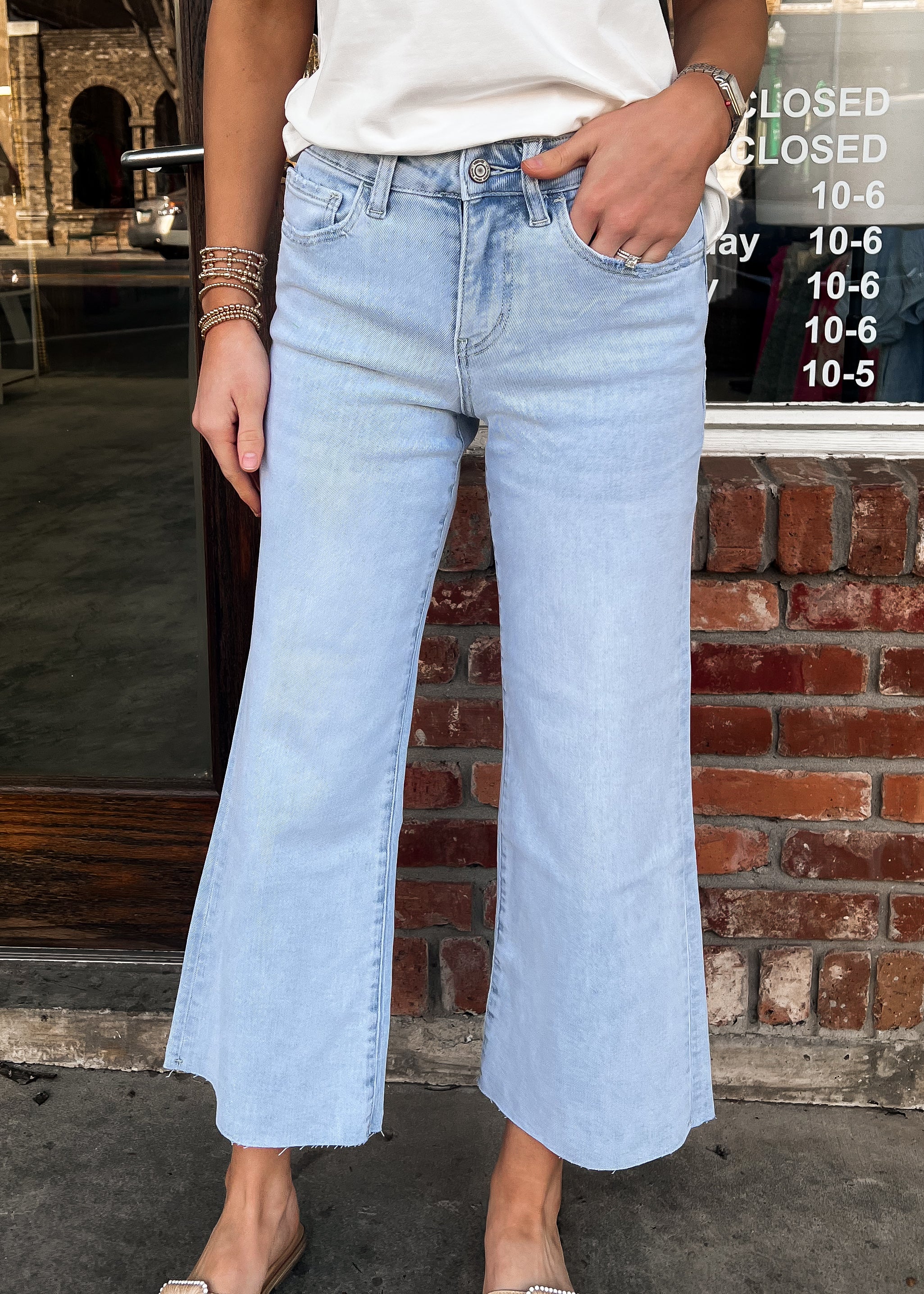 Olivia Wide Leg Crop Jeans