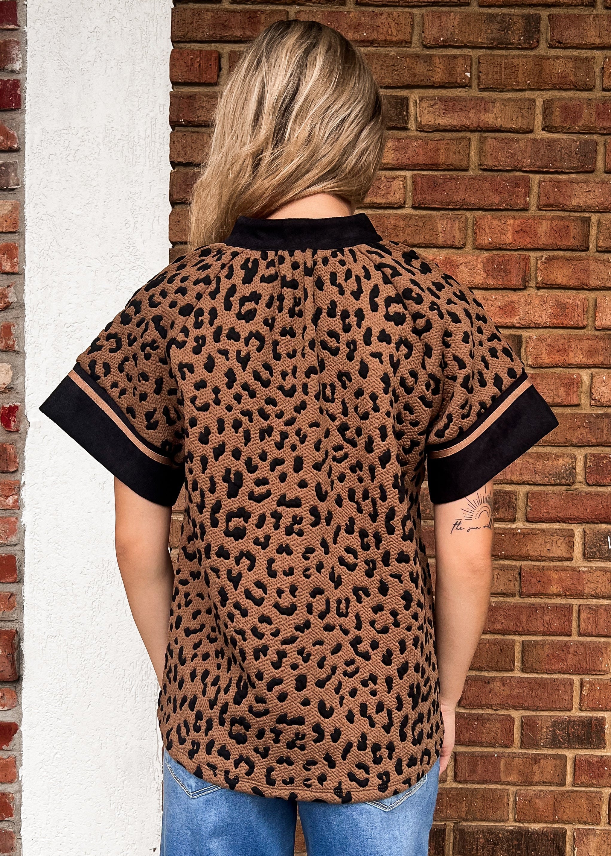 THML: Cheetah Print V Neck Top