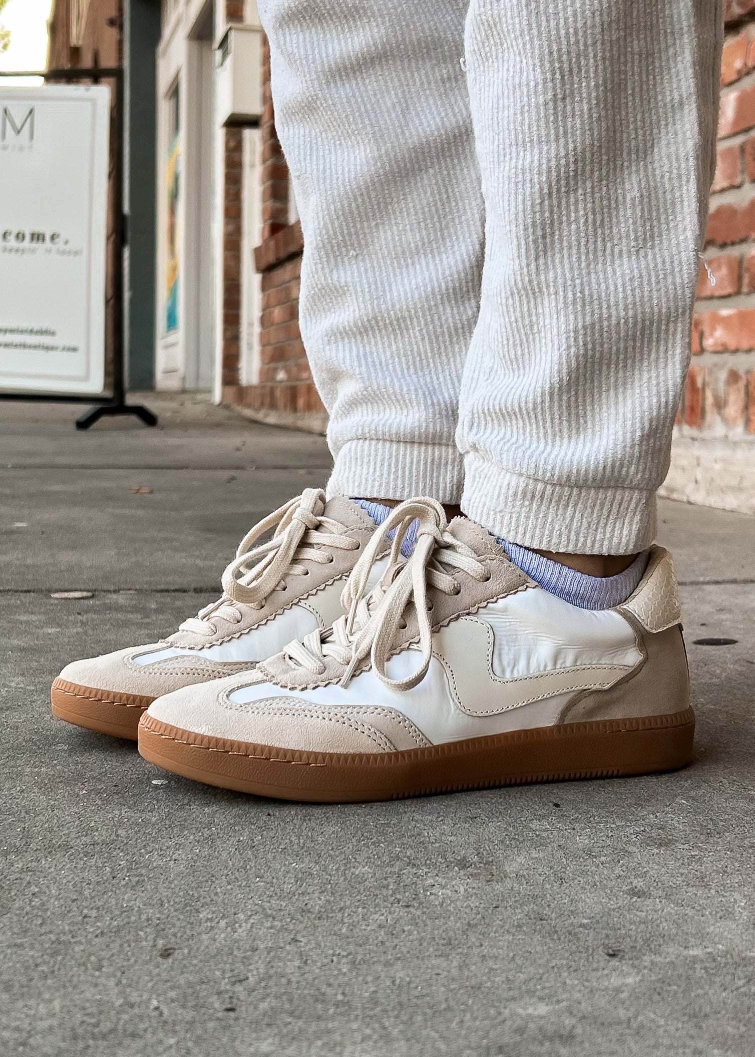 Dolce Vita: Notice Sneaker, Ivory