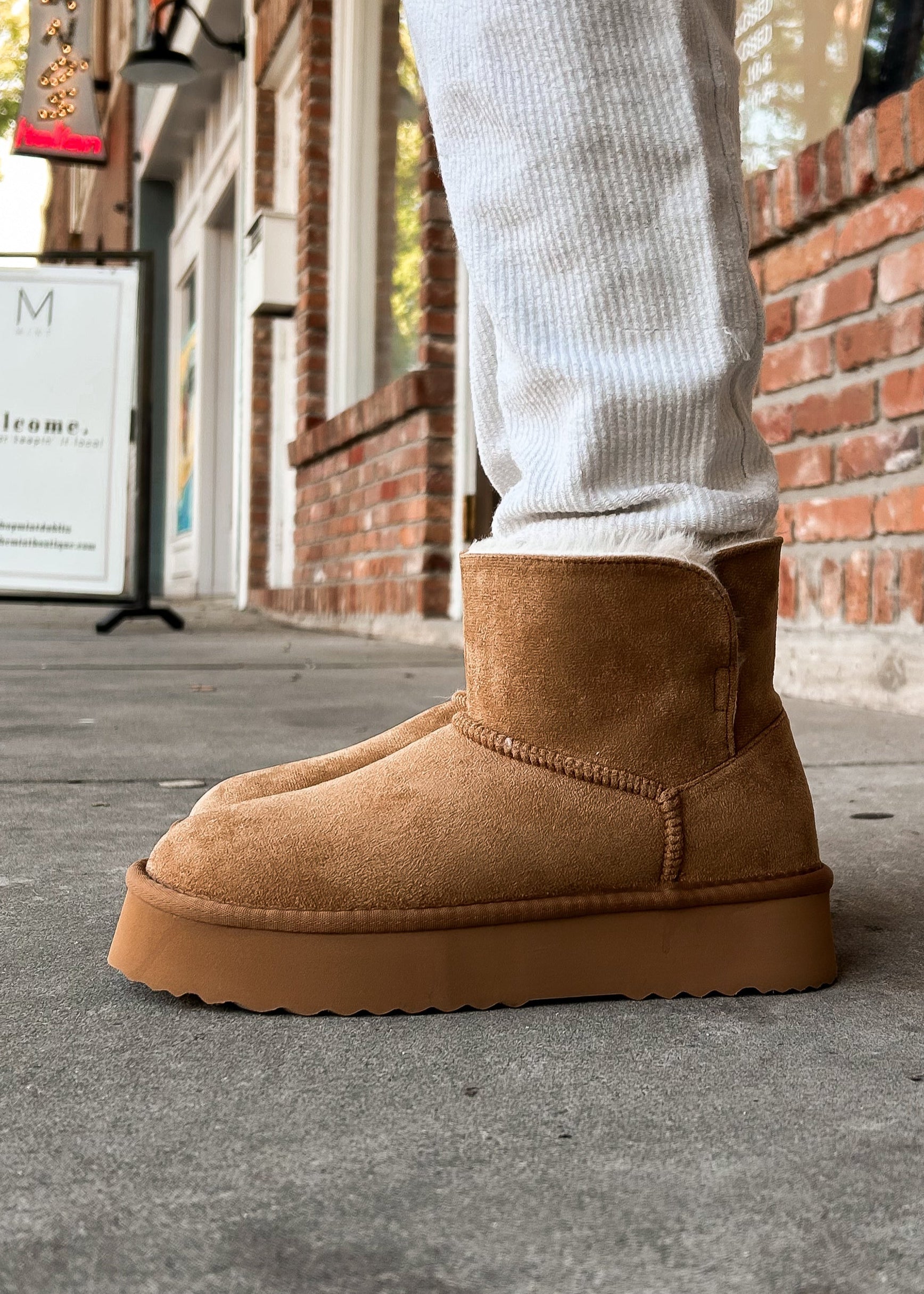 Beach X Matisse: Yukon Ankle Boot, Chestnut