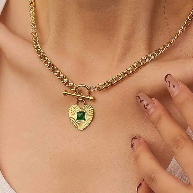 Flanerie: Après Green Heart Chain Necklace